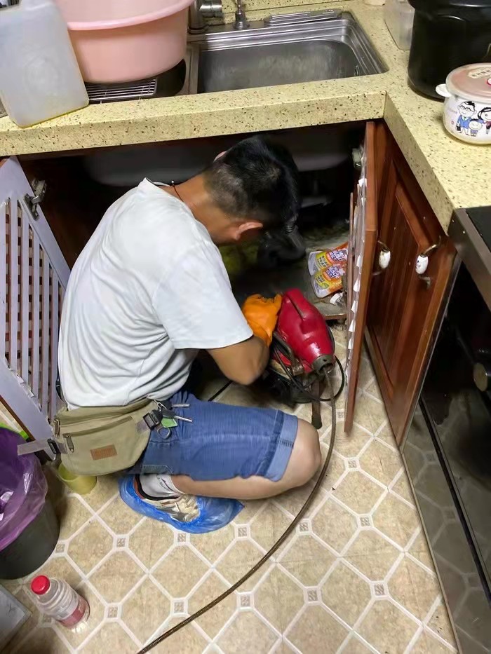 措勤通下水道